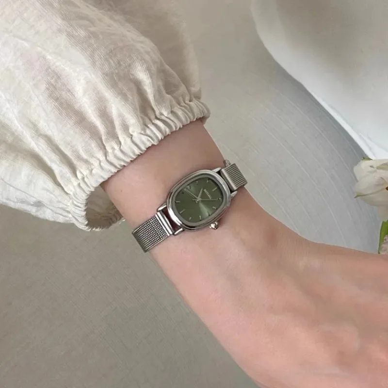Small Oval Dial Green Watch Si - Luxury Watch Index recension och pris