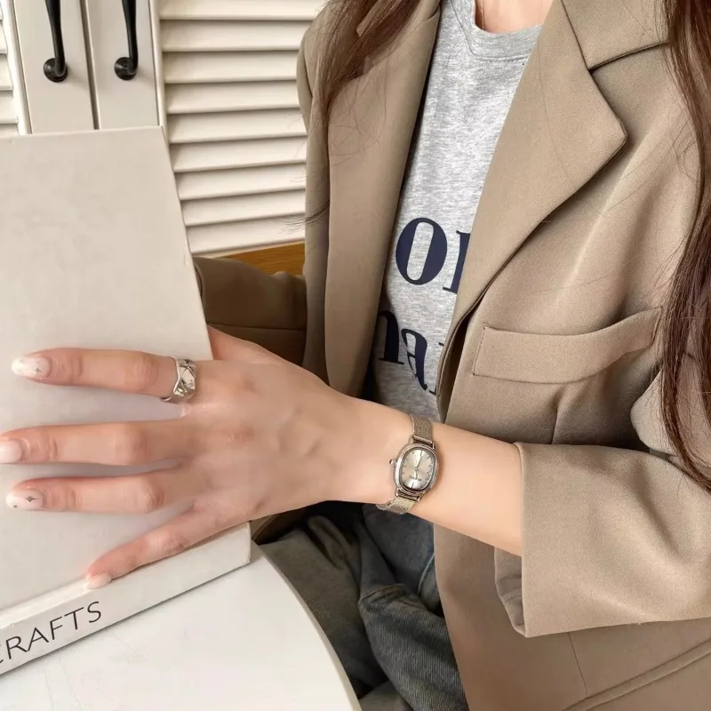 Small Oval Dial Green Watch Si - Luxury Watch Index recension och pris